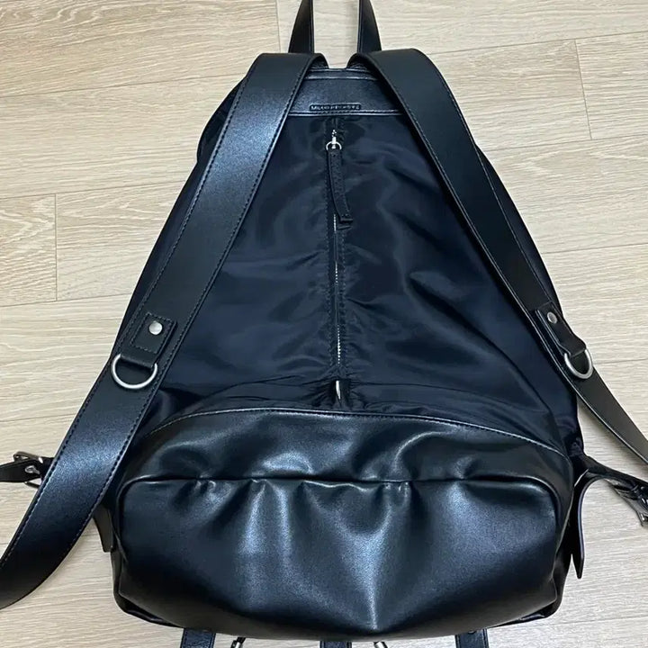 [BUNJANG] Milo Archive Backpack / 밀로아카이브 백팩