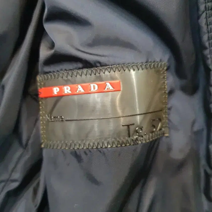 [BUNJANG] Prada Men's Padded Jacket / 프라다 남성페딩