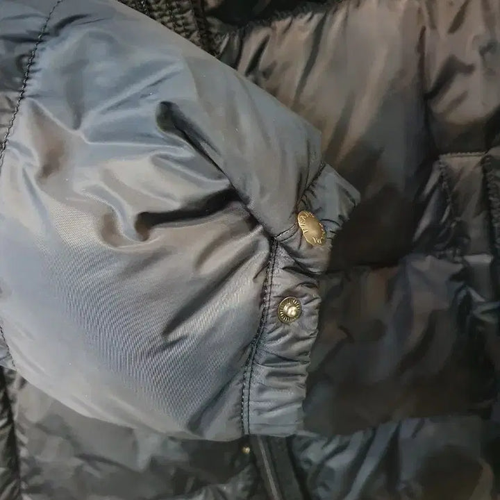 [BUNJANG] Prada Men's Padded Jacket / 프라다 남성페딩