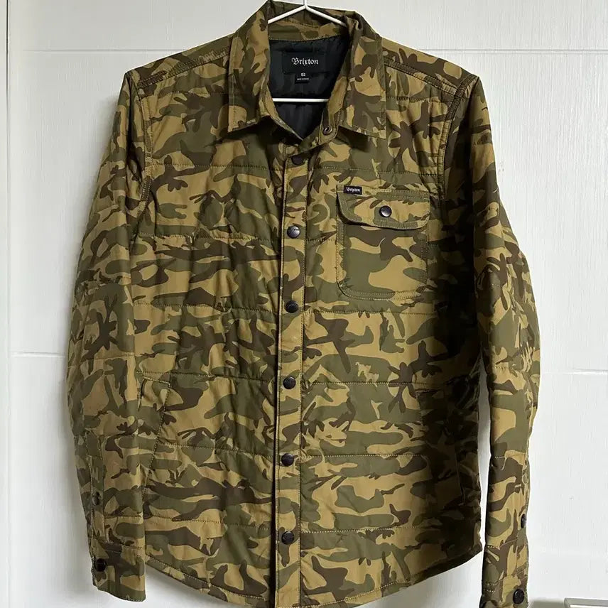 [BUNJANG] Brixton Camo Padded Shirt Jacket / 브릭스톤 카모 패딩 셔츠자켓