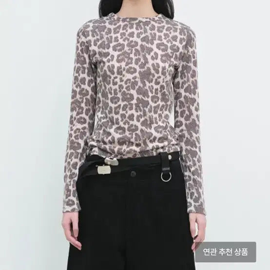[BUNJANG] YUNSE Leopard Long Sleeve T-shirt / YUNSE 레오파드 긴팔 티셔츠