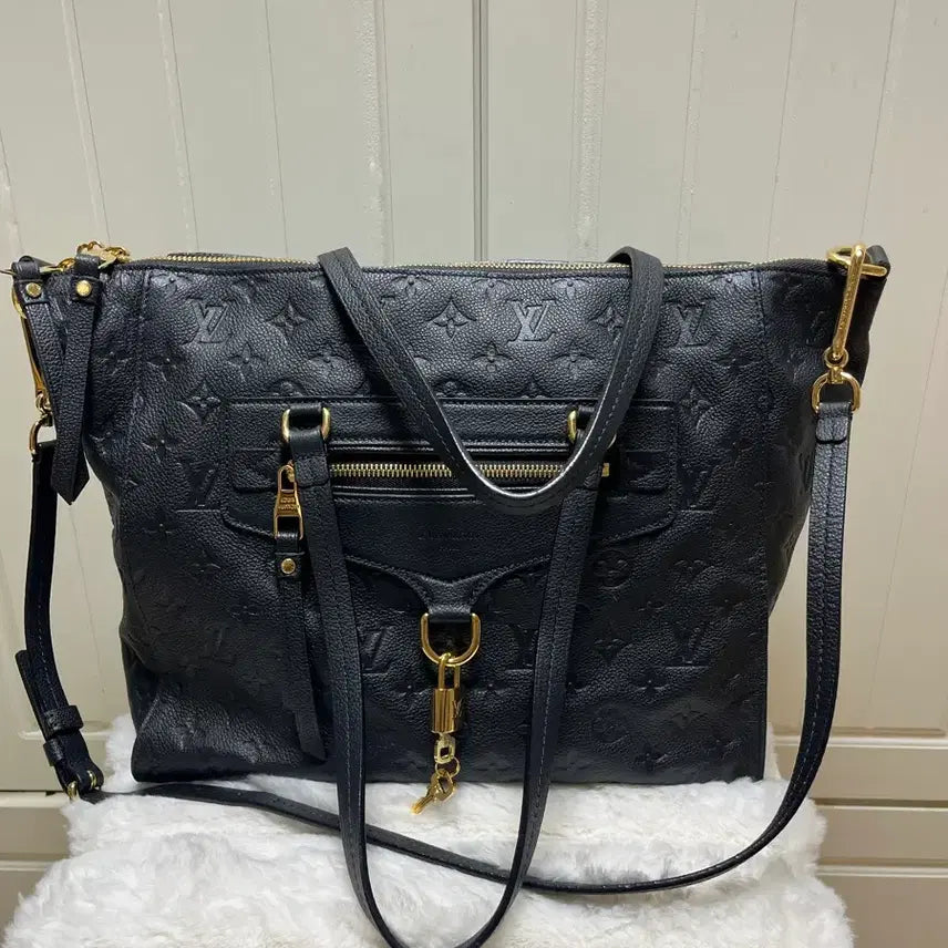 [BUNJANG] Louis Vuitton Lumineuse PM Handbag / 루이비통 앙프렝뜨 루미네즈 PM