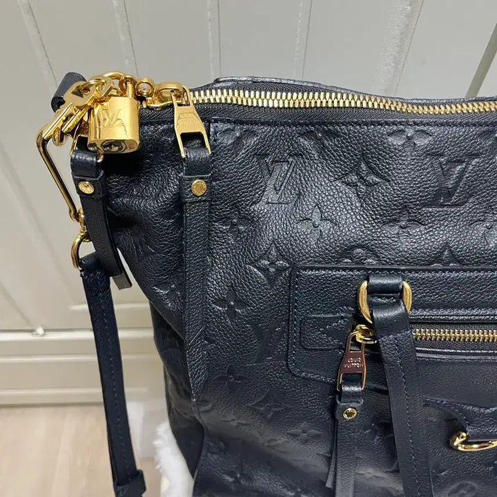 [BUNJANG] Louis Vuitton Lumineuse PM Handbag / 루이비통 앙프렝뜨 루미네즈 PM
