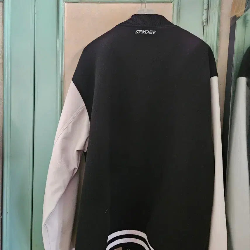 [BUNJANG] Spider Ryu Hyun-Jin Baseball Jacket / 스파이더 야구 점퍼 블랙/화이트 XXL