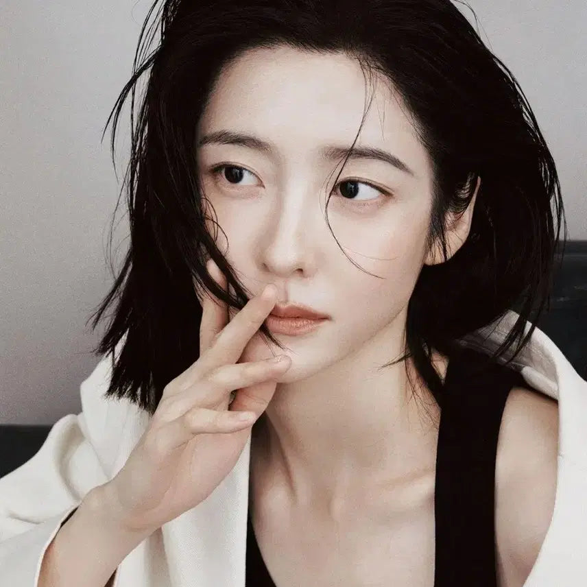 [BUNJANG] The Boyz Eunji & Sangyeon Elle Magazine / (새상품)<은중과 상연> 김고은님과 박지현님 커플화보가 실린 엘르잡지양도