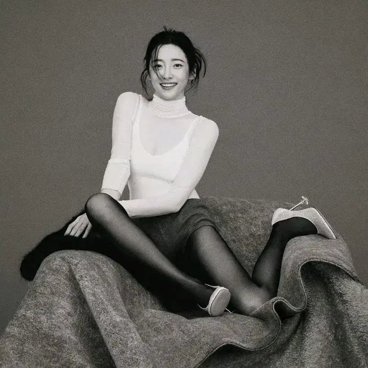 [BUNJANG] The Boyz Eunji & Sangyeon Elle Magazine / (새상품)<은중과 상연> 김고은님과 박지현님 커플화보가 실린 엘르잡지양도