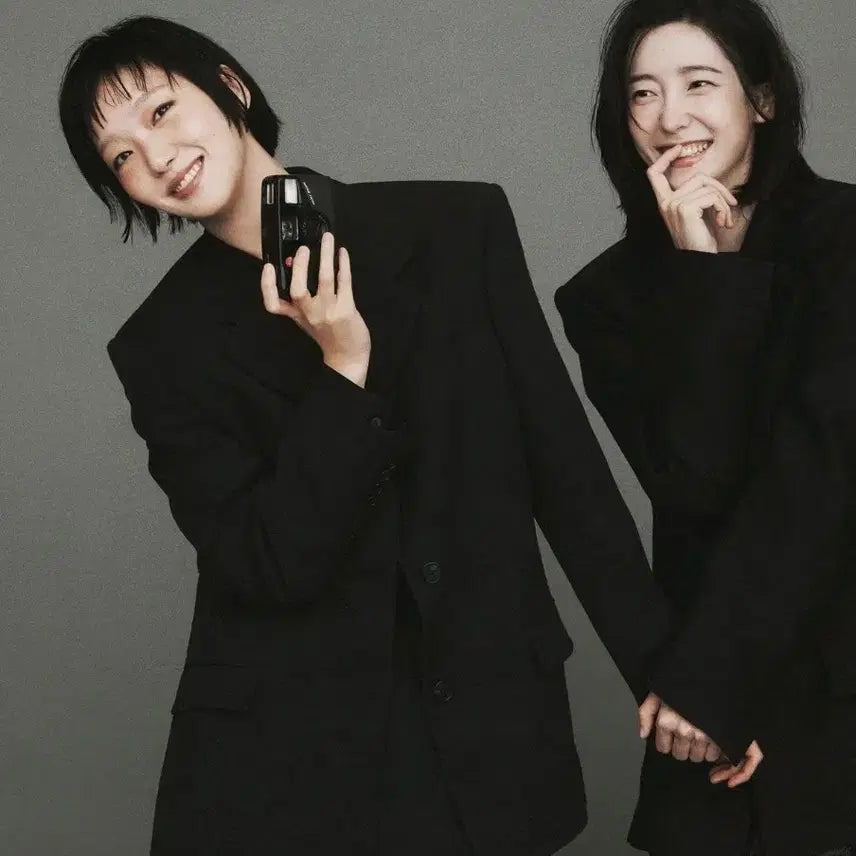 [BUNJANG] The Boyz Eunji & Sangyeon Elle Magazine / (새상품)<은중과 상연> 김고은님과 박지현님 커플화보가 실린 엘르잡지양도