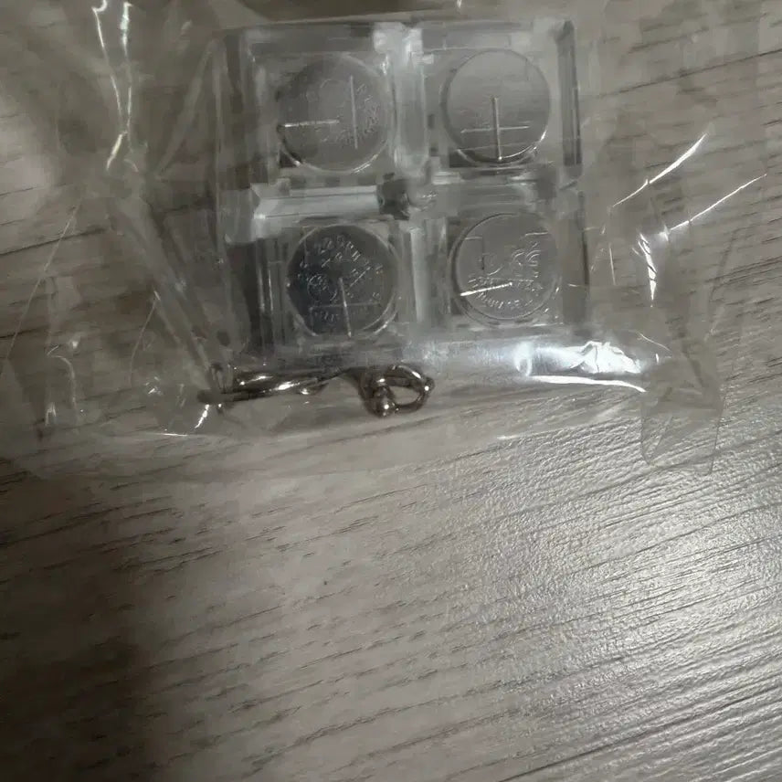 [BUNJANG] Wave to Earth Mini Keyboard Key Chain / 웨이브투어스 미니키보드 키체인 판매 키링