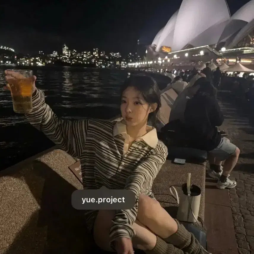 [SOLD OUT] 마지막 가격 Yue project 스트라이프 카라넥 슬리브