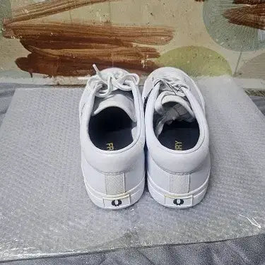 [BUNJANG] Fred Perry Underspin Leather Sneakers / 프레디페리 언더스핀 레더 스니커즈