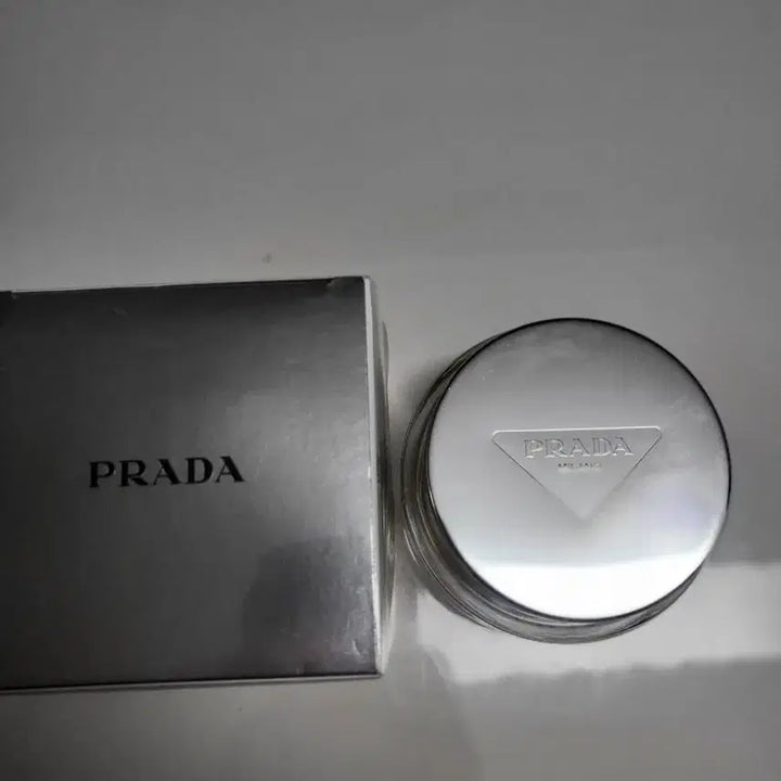 [BUNJANG] Prada Augmented Skin Cream 60ml / 프라다 오그멘티드 스킨 크림 60ml