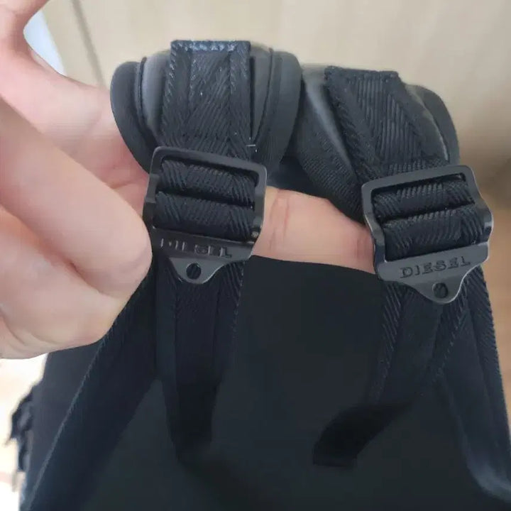 [BUNJANG] DIESEL Black Backpack / DIESEL 디젤 블랙 백팩 가방