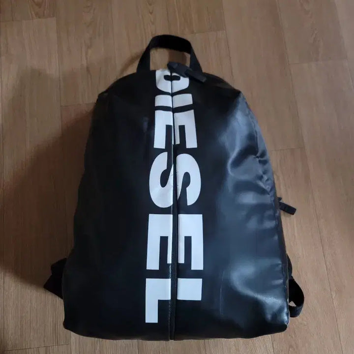 [BUNJANG] DIESEL Black Backpack / DIESEL 디젤 블랙 백팩 가방