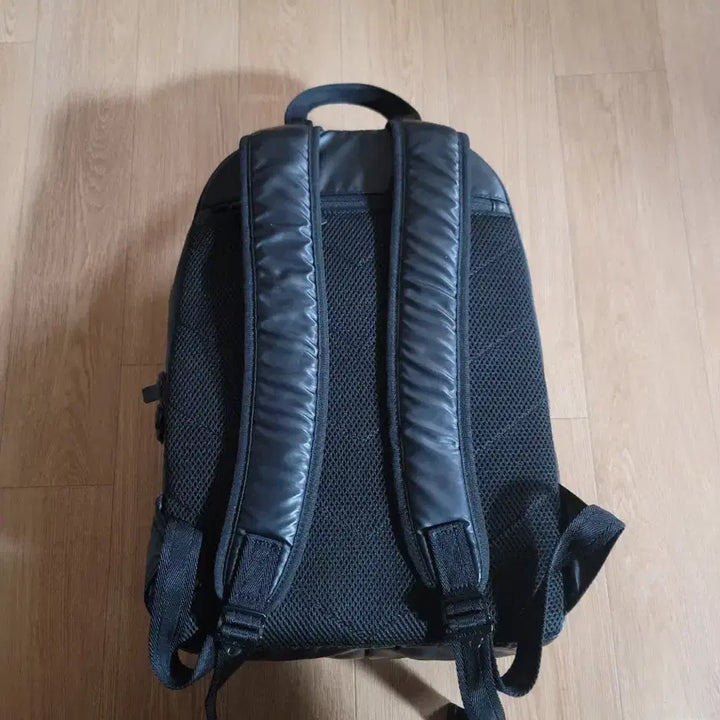 [BUNJANG] DIESEL Black Backpack / DIESEL 디젤 블랙 백팩 가방
