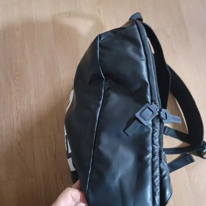 [BUNJANG] DIESEL Black Backpack / DIESEL 디젤 블랙 백팩 가방