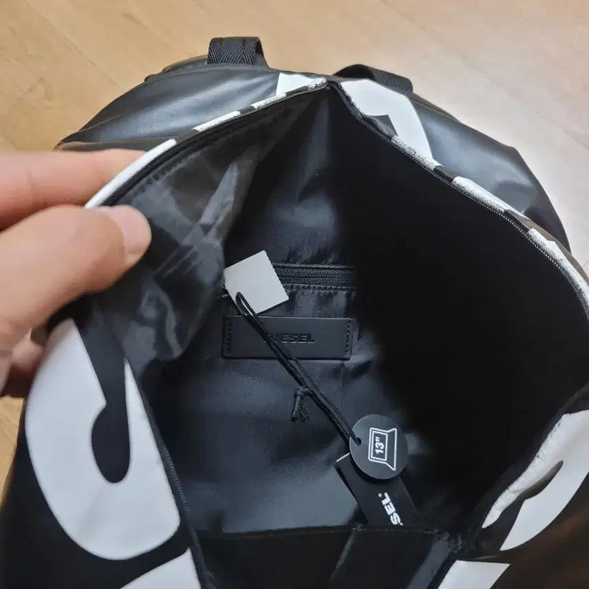 [BUNJANG] DIESEL Black Backpack / DIESEL 디젤 블랙 백팩 가방