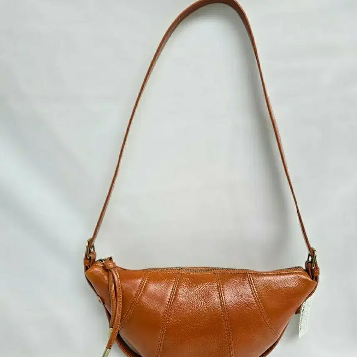 [BUNJANG] Generic Leather Bag - Handbag / 크로와샹백 가방 가죽가방 여성가방 수납공간 좋아요