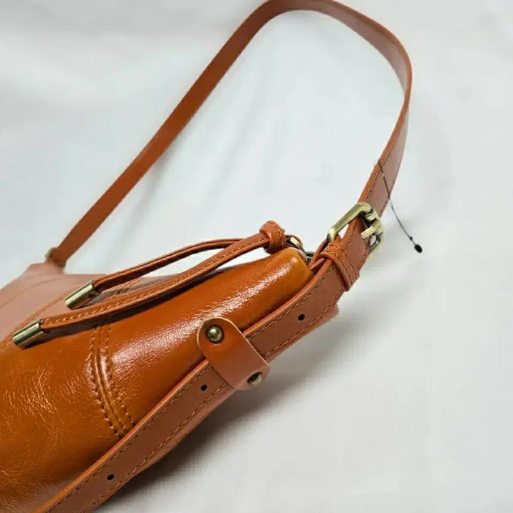 [BUNJANG] Generic Leather Bag - Handbag / 크로와샹백 가방 가죽가방 여성가방 수납공간 좋아요