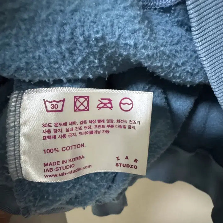 [BUNJANG] IAB Studio Sky Blue Sweatshirt L / IAB 스튜디오 맨투맨 스카이블루 L