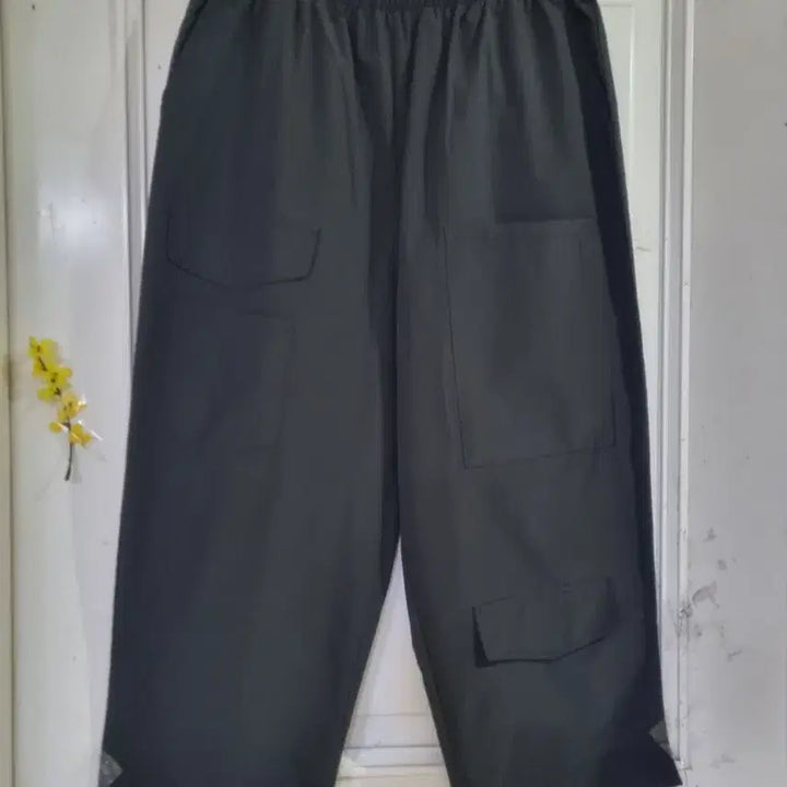 [BUNJANG] Summer Black Wide Leg Trousers Size 77 / 여름. 검정  바스락 왕 주머니. 와이드 베기통바지  거의새거. 77사이