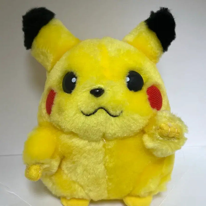 [SOLD OUT] 고전 옛날 빈티지 피카츄 인형 16cm