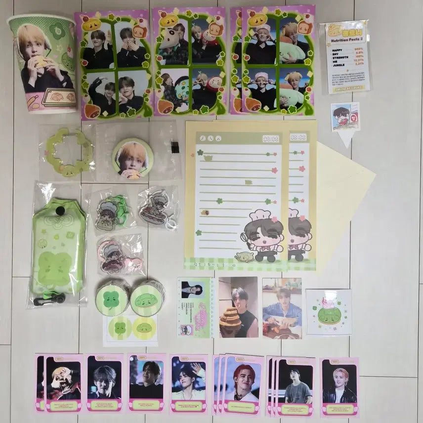 세븐틴 에스쿱스 생일카페 생카 카라비너 바쿠백 키스컷 테이프 아크릴 키링