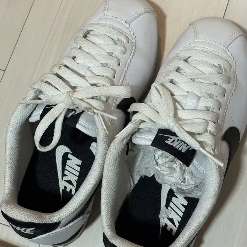 [BUNJANG] Nike Cortez 225 Sneakers / 나이키 코르테즈 225