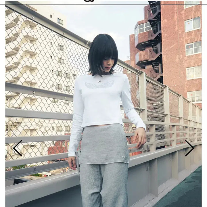 [BUNJANG] Hug Your Skin Angel Wing Top White / 허그유어스킨 엔젤 윙탑 화이트