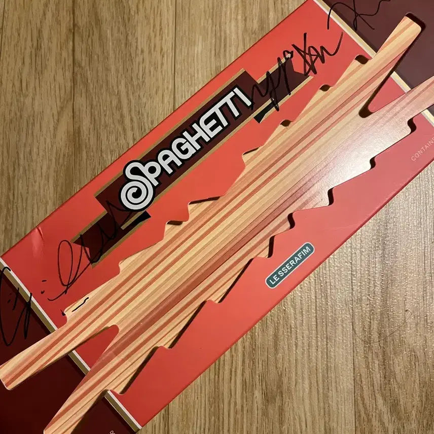 [BUNJANG] LE SSERAFIM Signed Album / 르세라핌 친필사인앨범