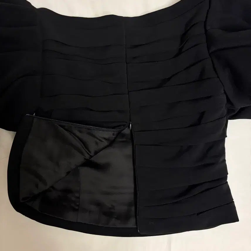 [BUNJANG] Lara Choi Cake Blouse / 라라초이(케이크 블라우스)