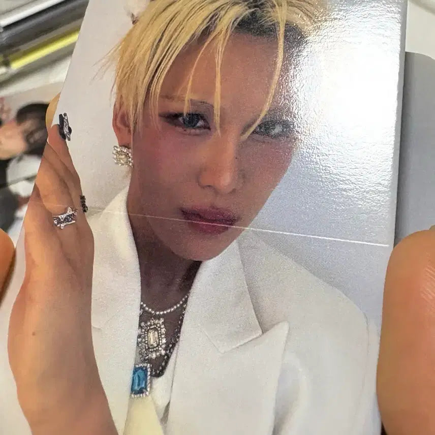 [BUNJANG] XLOV HYUN POB Photocard / 엑스러브 XLOV 현 HYUN 미공포 여우 포카
