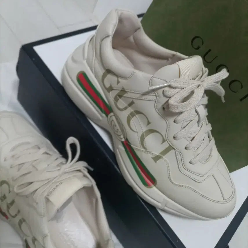 [BUNJANG] Gucci Rhyton Leather Sneakers / A+38 250 255 구찌 라이톤 정가130만원대 스니커즈 레더 띠로고
