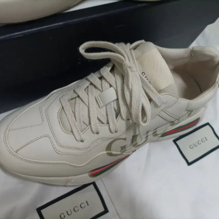 [BUNJANG] Gucci Rhyton Leather Sneakers / A+38 250 255 구찌 라이톤 정가130만원대 스니커즈 레더 띠로고