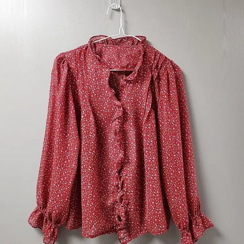 [BUNJANG] SUBI Women's Top Bundle Set / 일괄)5벌)여성브랜드 SUBI 봄-여름 상의 /꽃무늬블라우스증정