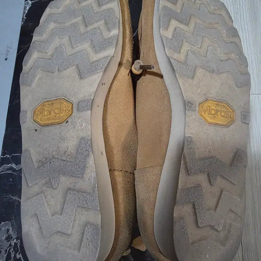 [BUNJANG] Politeer Wallaby Size 1 / 폴리테루 왈라비 1사이즈