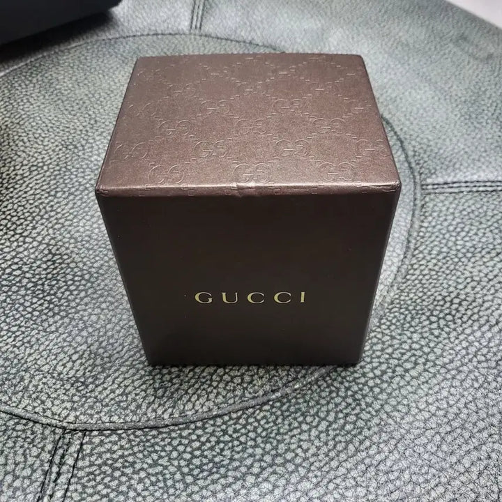 [BUNJANG] Gucci Men's Silver Watch / 구찌 남성 시계