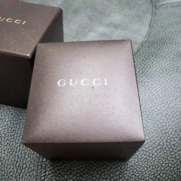 [BUNJANG] Gucci Men's Silver Watch / 구찌 남성 시계