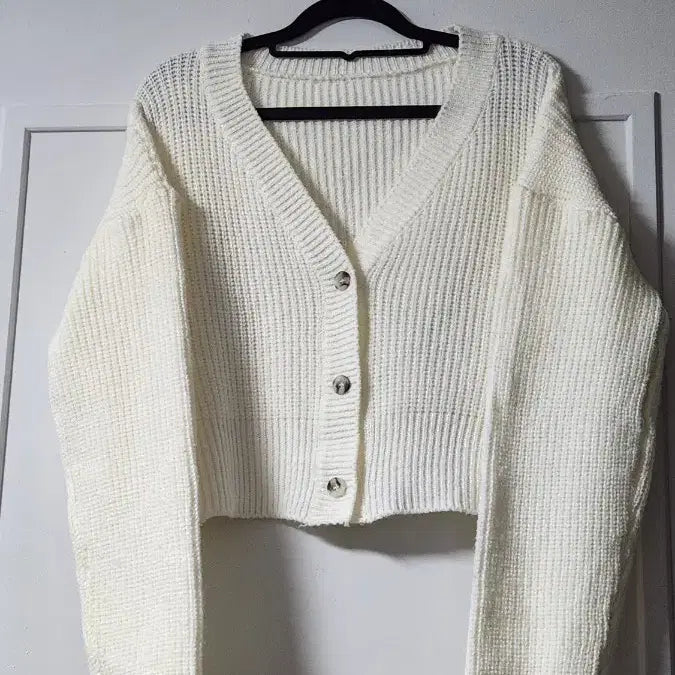 [BUNJANG] Ivory Crop Knit Cardigan / 아이보리 크롭 니트 가디건 새상품