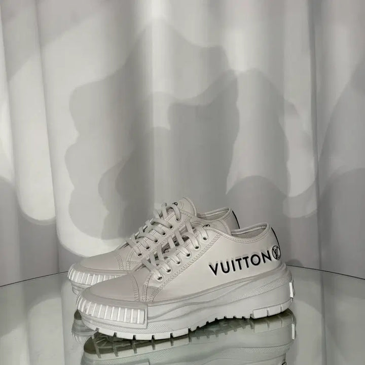 [BUNJANG] Louis Vuitton LV Squad Sneakers / 루이비통 LV 스쿼드 스니커즈