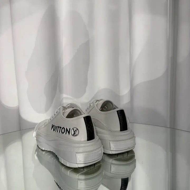 [BUNJANG] Louis Vuitton LV Squad Sneakers / 루이비통 LV 스쿼드 스니커즈