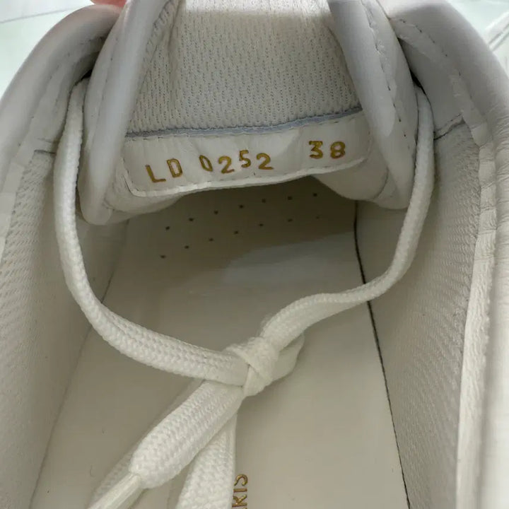 [BUNJANG] Louis Vuitton LV Squad Sneakers / 루이비통 LV 스쿼드 스니커즈