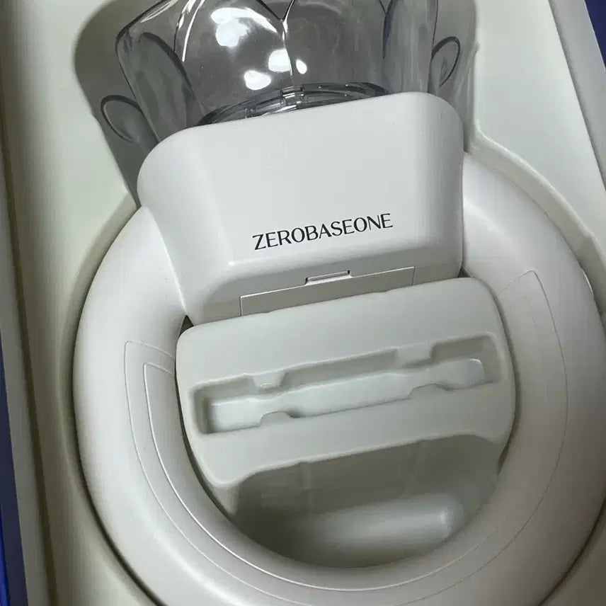 제베원 공식 굿즈 포카 +응원봉 5천원에 드림 (추가 원할시)