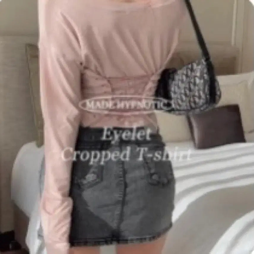 [BUNJANG] Hipnotic Eyelet Crop T-shirt / 히프나틱 [MADE] 아일렛 크롭 티셔츠 / 지그재그 에이블리