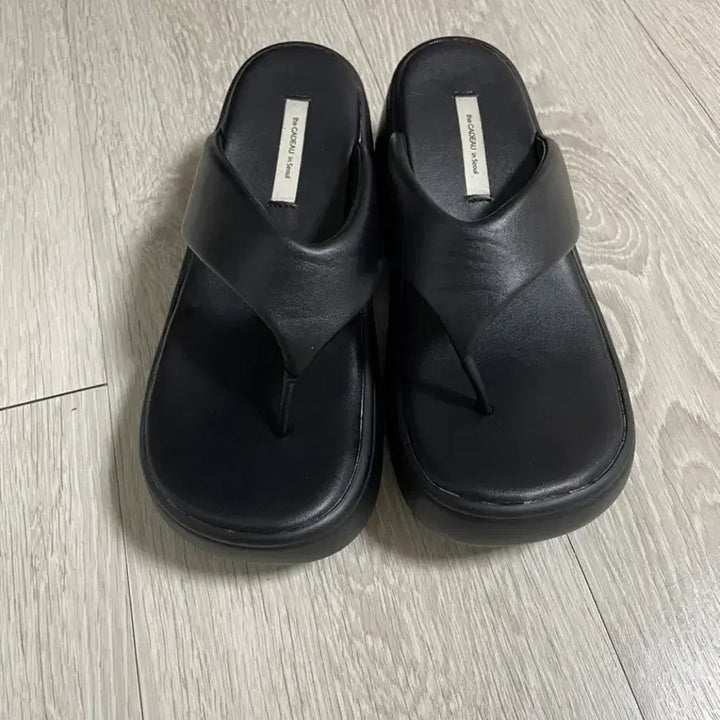 [BUNJANG] Nuios Platform Flip-Flops / 누이오스 통굽 플리플랍