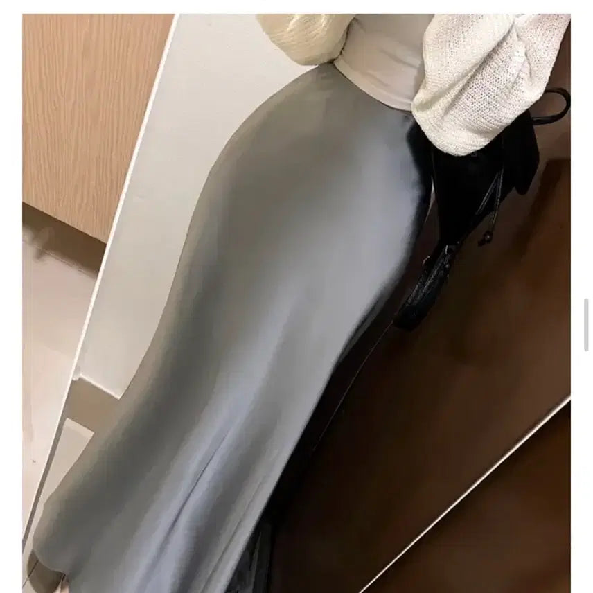 [BUNJANG] Ably Satin Skirt / 에이블리 새틴 스커트