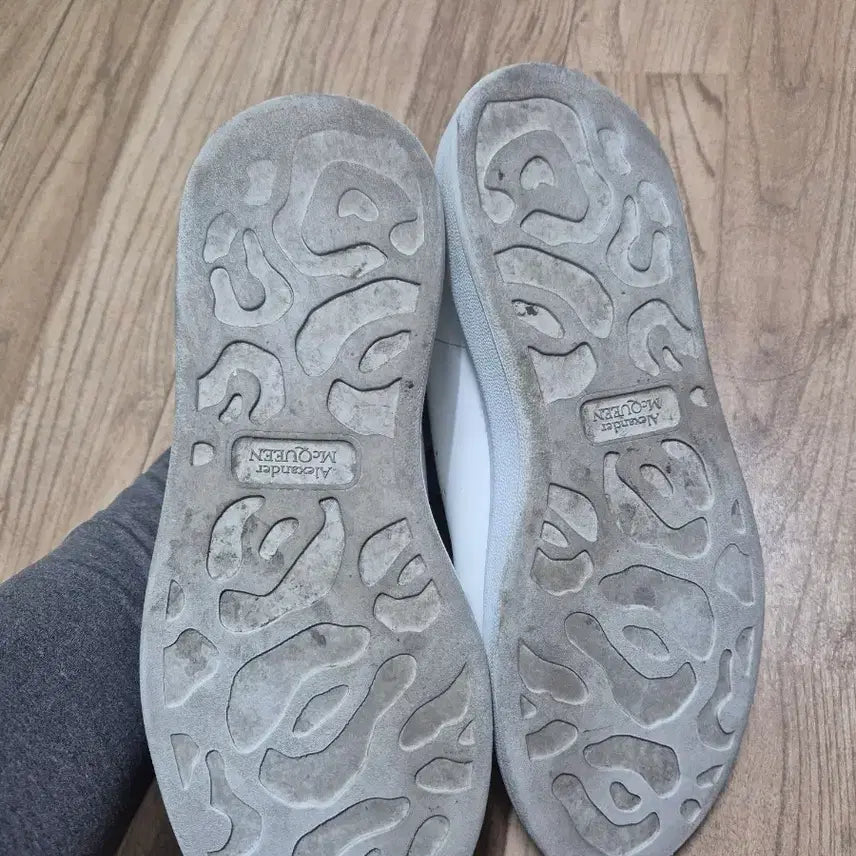 [BUNJANG] Alexander McQueen Shoes (Size 270-275) / 정품 알렉산더 맥퀸 42 사이즈 270-275