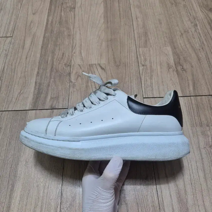 [BUNJANG] Alexander McQueen Shoes (Size 270-275) / 정품 알렉산더 맥퀸 42 사이즈 270-275