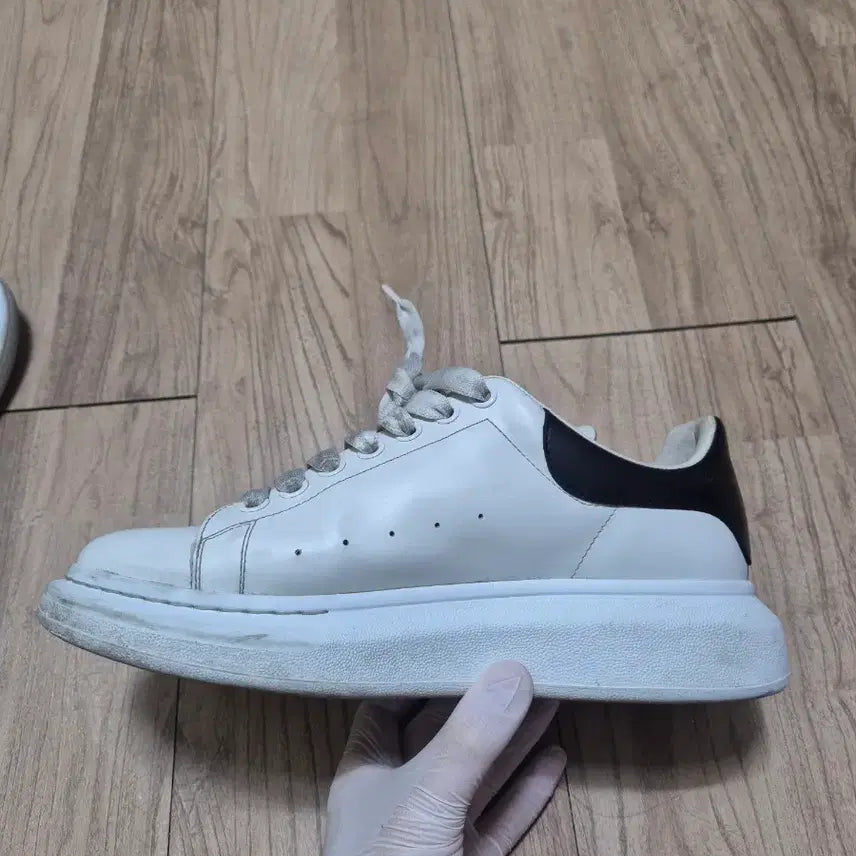 [BUNJANG] Alexander McQueen Shoes (Size 270-275) / 정품 알렉산더 맥퀸 42 사이즈 270-275