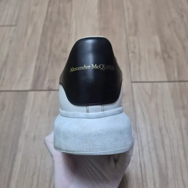 [BUNJANG] Alexander McQueen Shoes (Size 270-275) / 정품 알렉산더 맥퀸 42 사이즈 270-275
