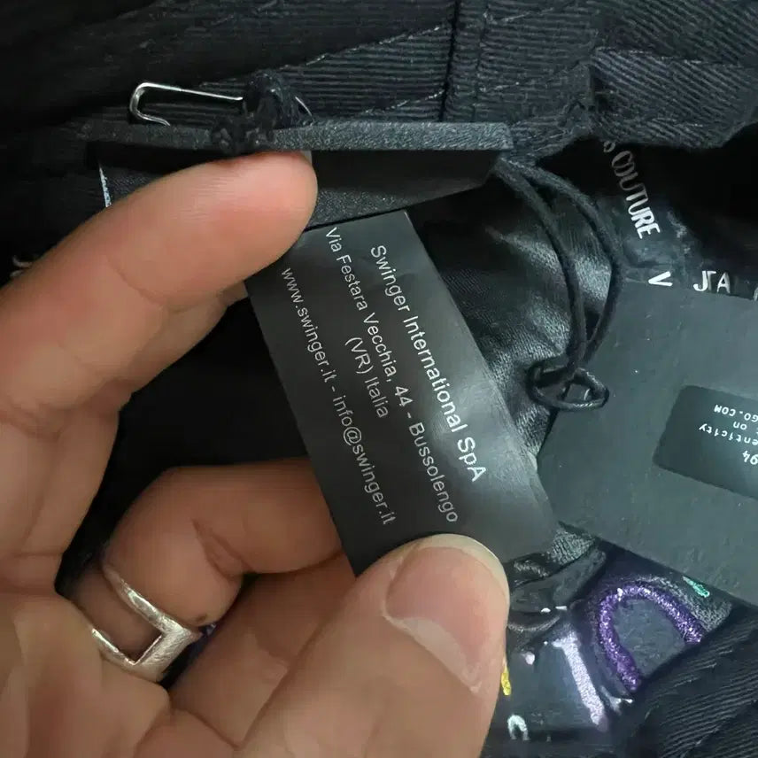 [BUNJANG] Versace Rainbow Embroidered Bucket Hat / 새상품 베르사체 레인보우 버킷햇